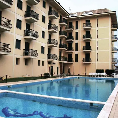 Apartment In 25174 *